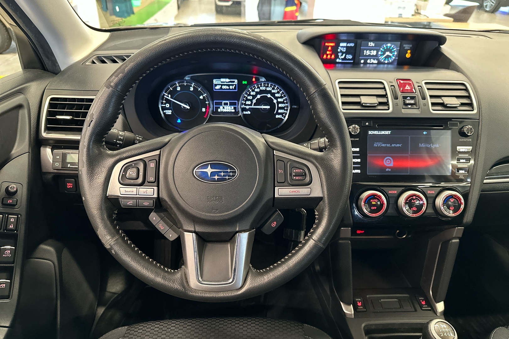 SUBARU Forester 2017