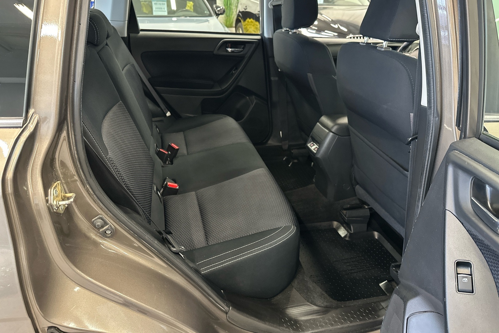 SUBARU Forester 2017