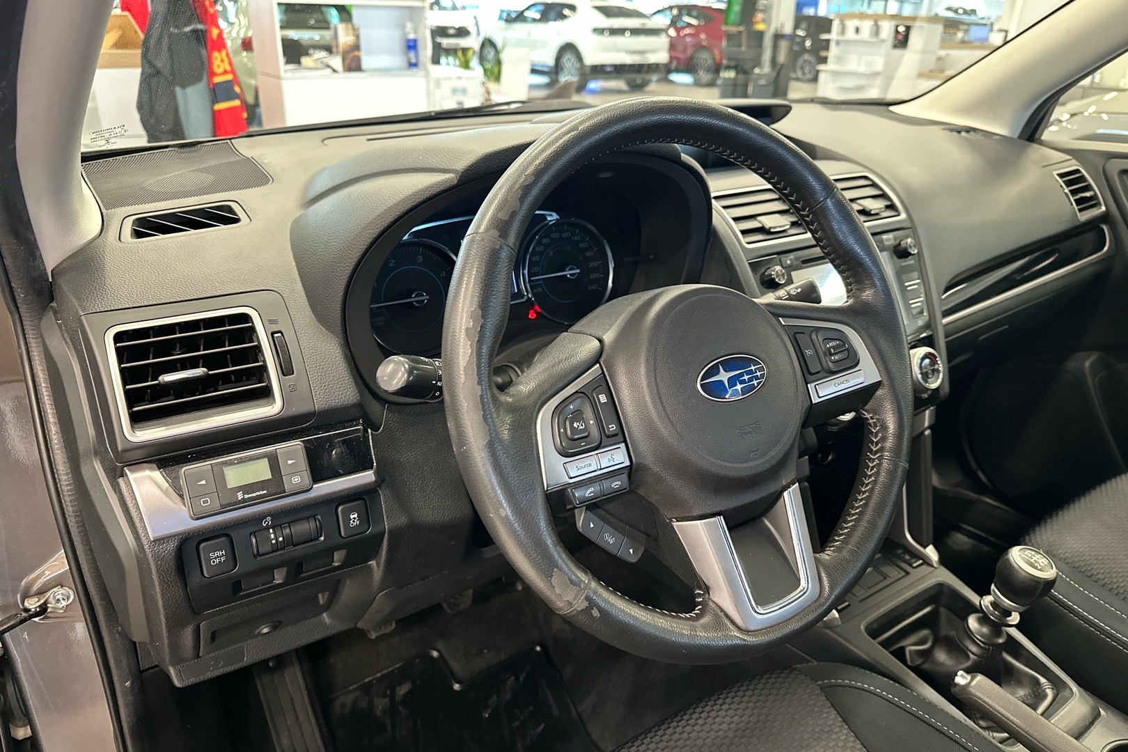 SUBARU Forester 2017