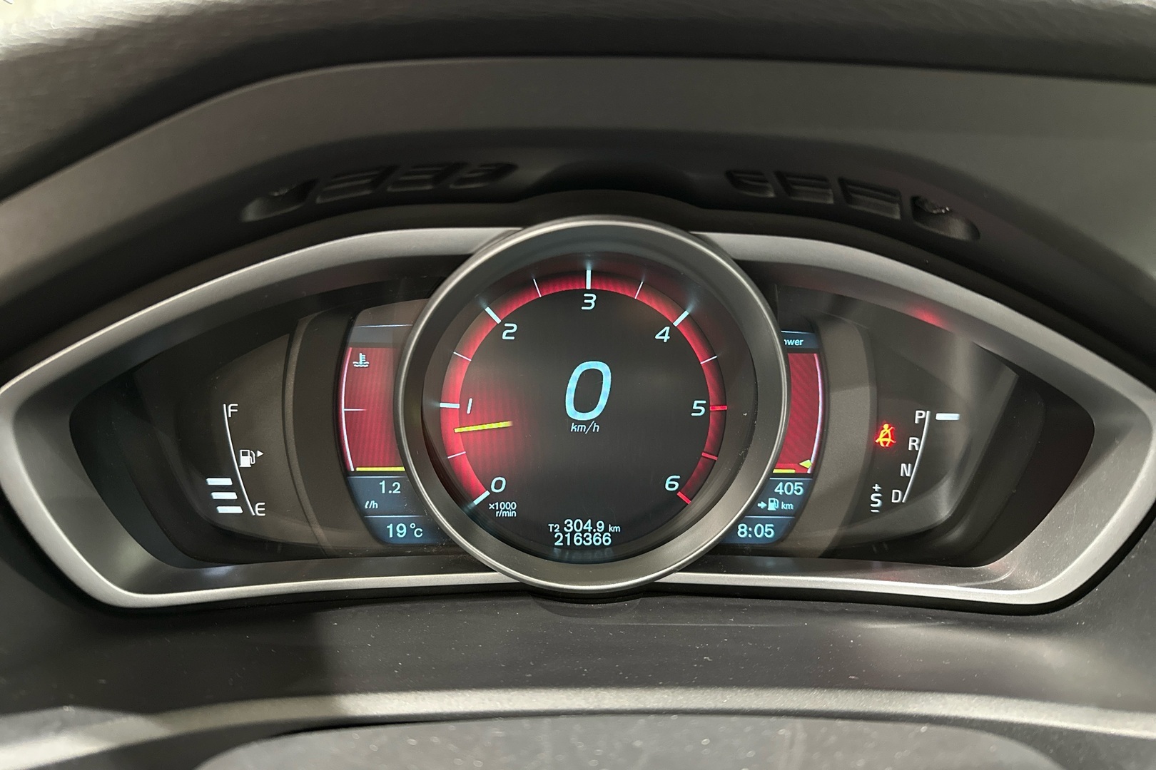 VOLVO V40 Cross Country 2013