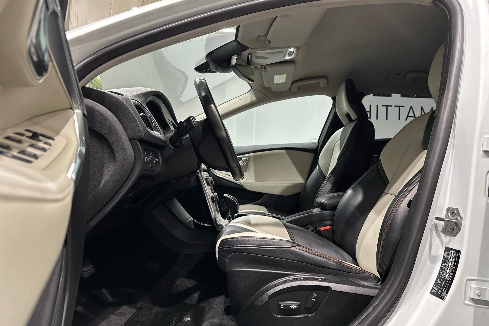 VOLVO V40 Cross Country 2013