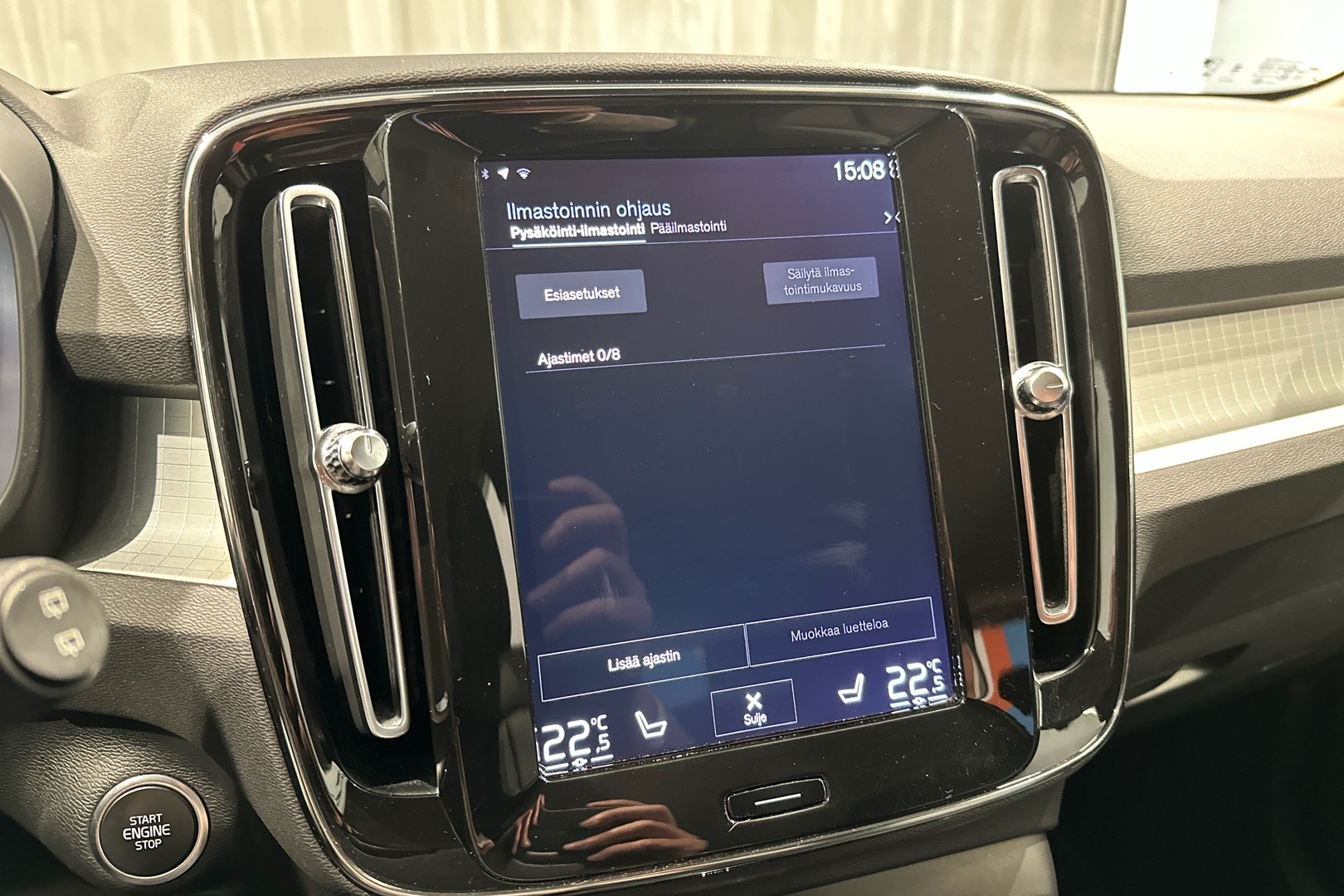 VOLVO XC40 2019