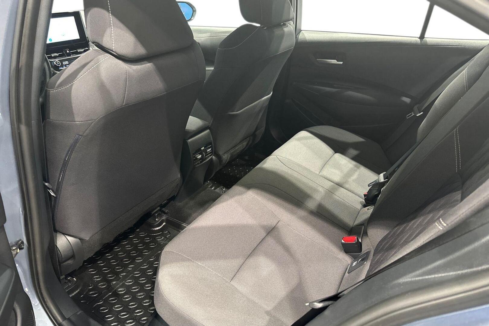 TOYOTA Corolla 15