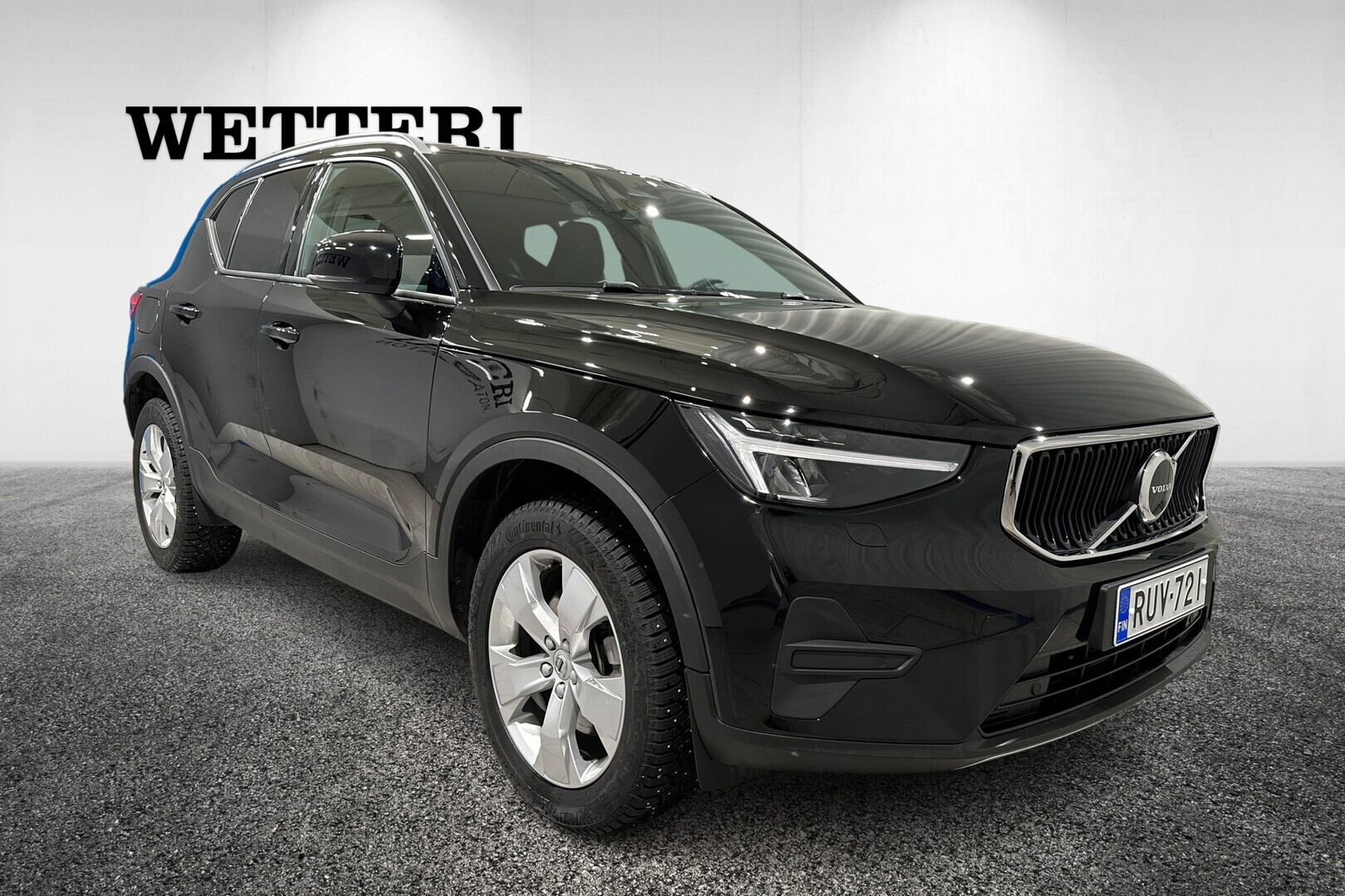 VOLVO XC40 2023