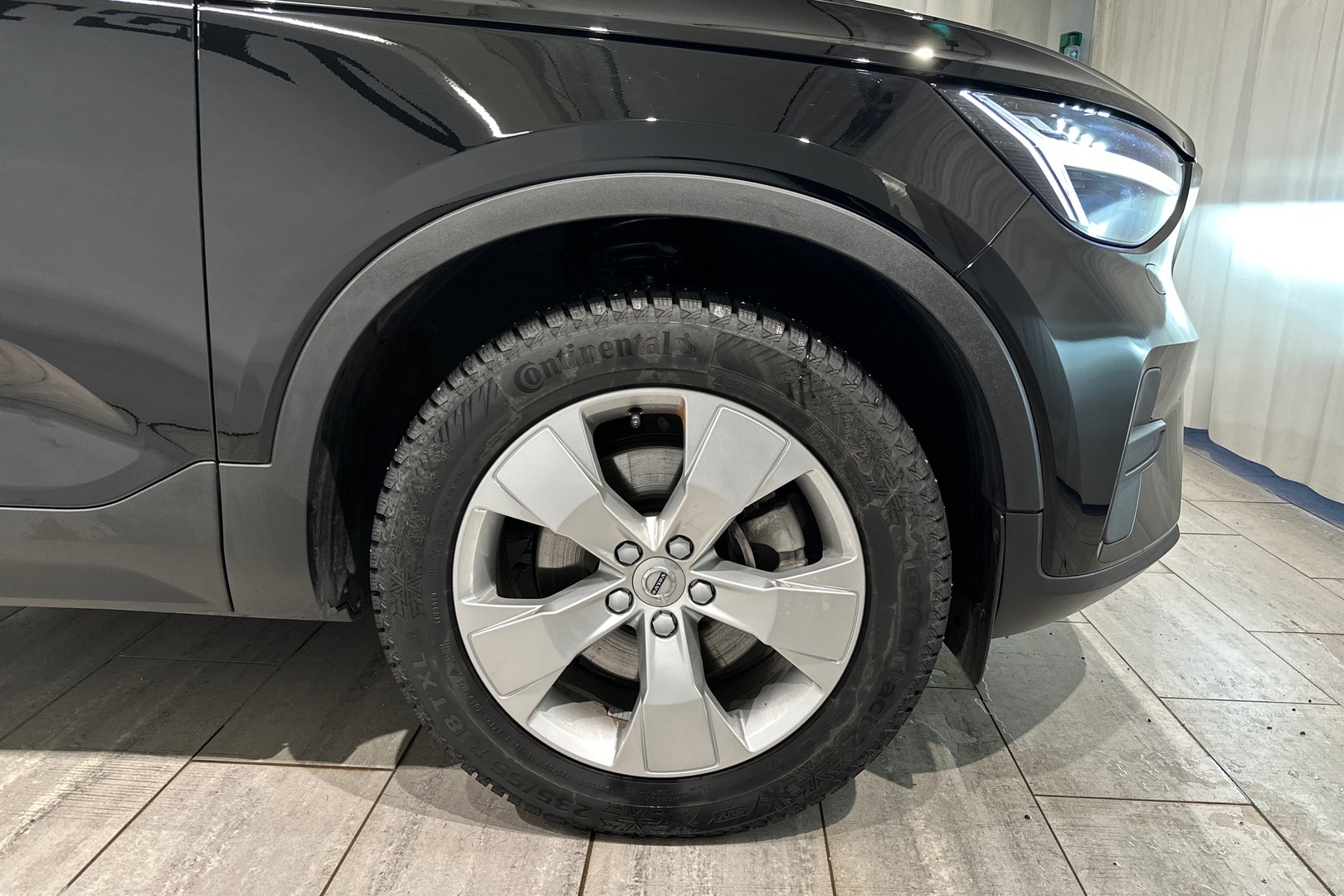 VOLVO XC40 2023