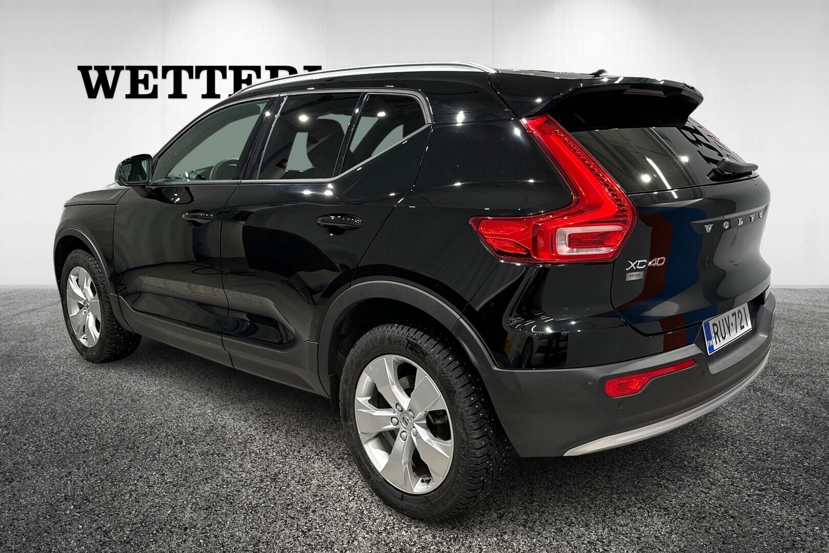 VOLVO XC40 2023