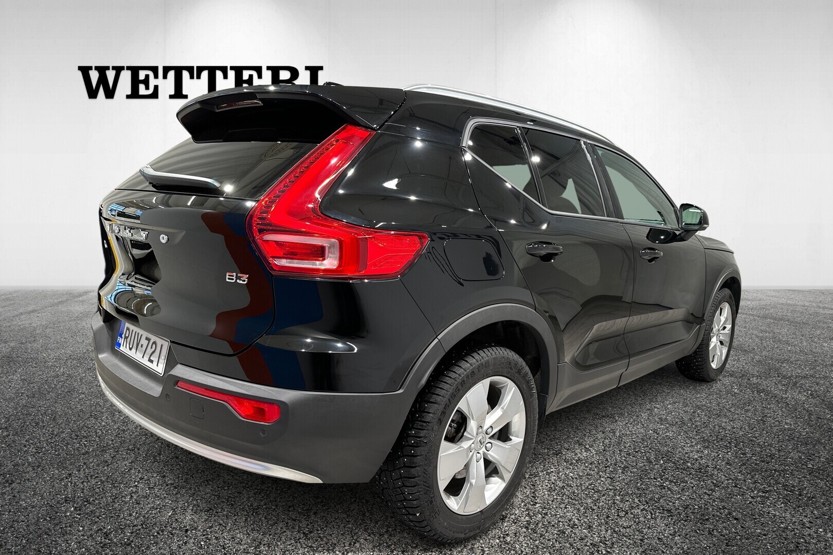 VOLVO XC40 2023