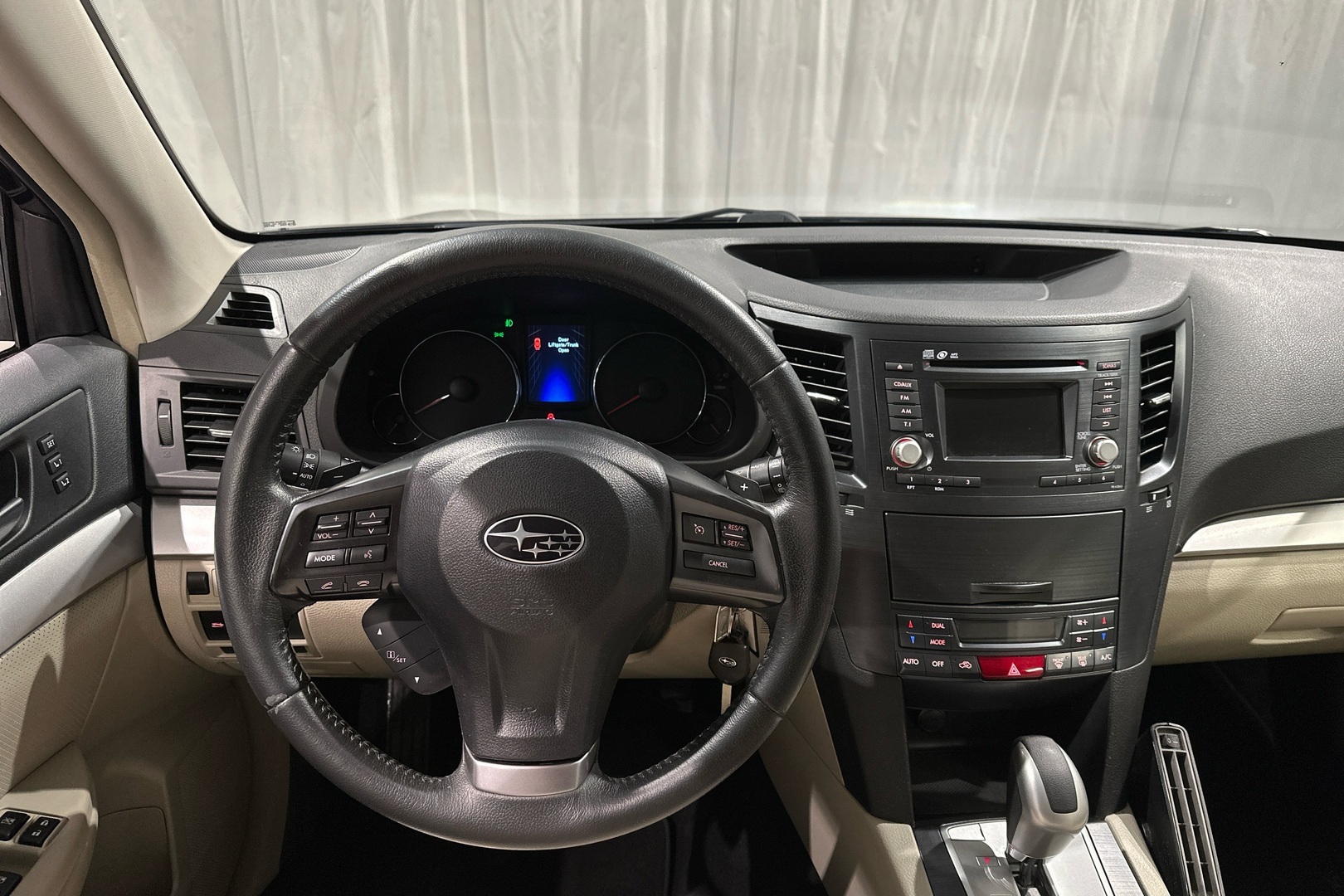 SUBARU Outback 2014
