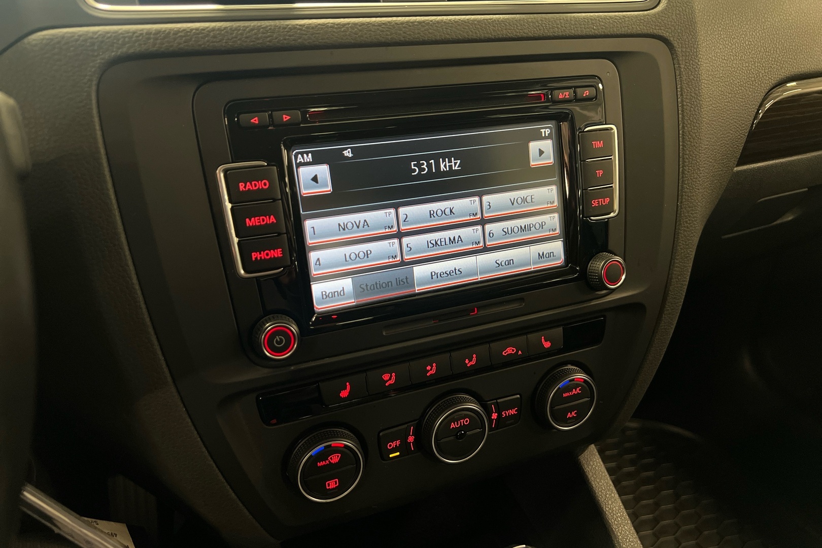 VOLKSWAGEN Jetta 2015