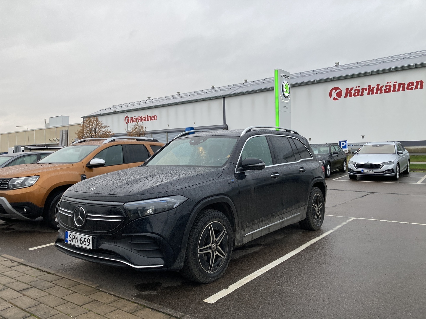 MERCEDES-BENZ EQB 2022