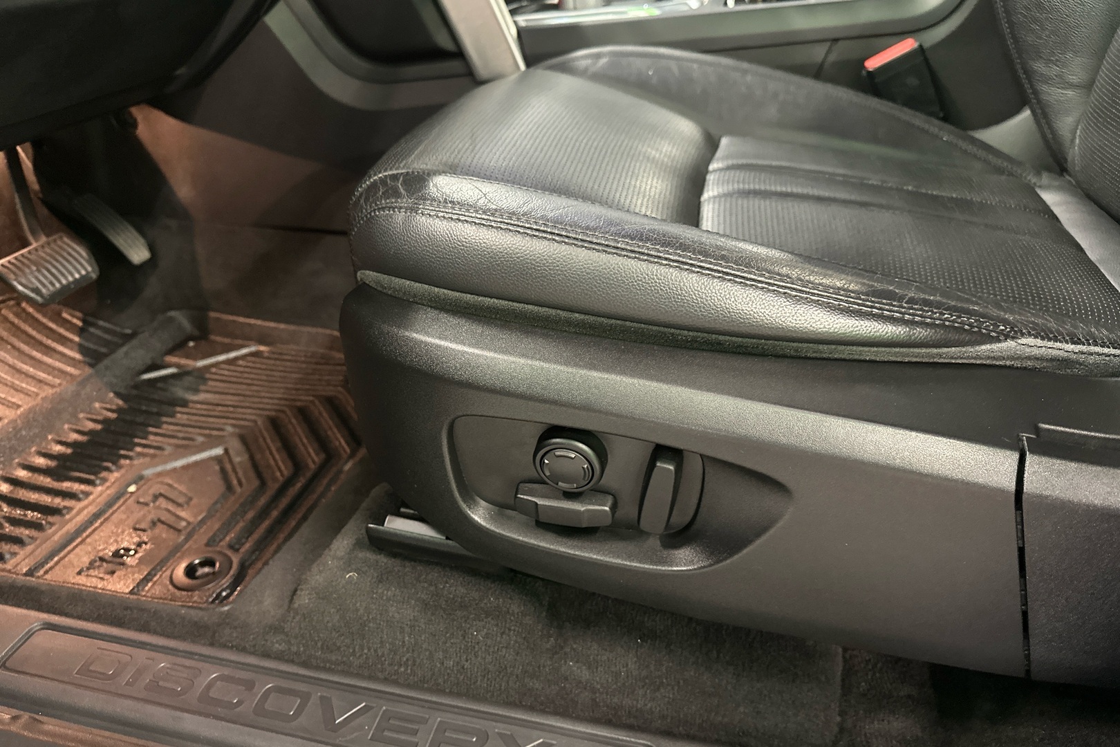 LAND ROVER DISCOVERY SPORT 2016