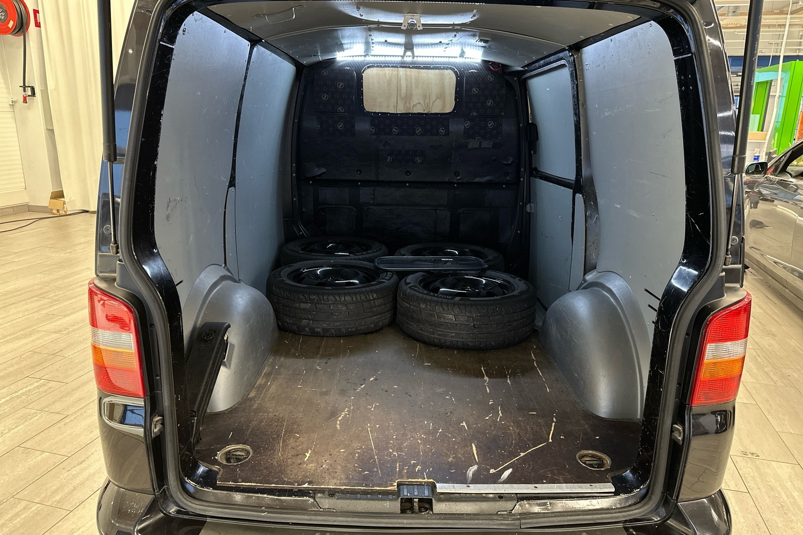 VOLKSWAGEN Transporter 2007