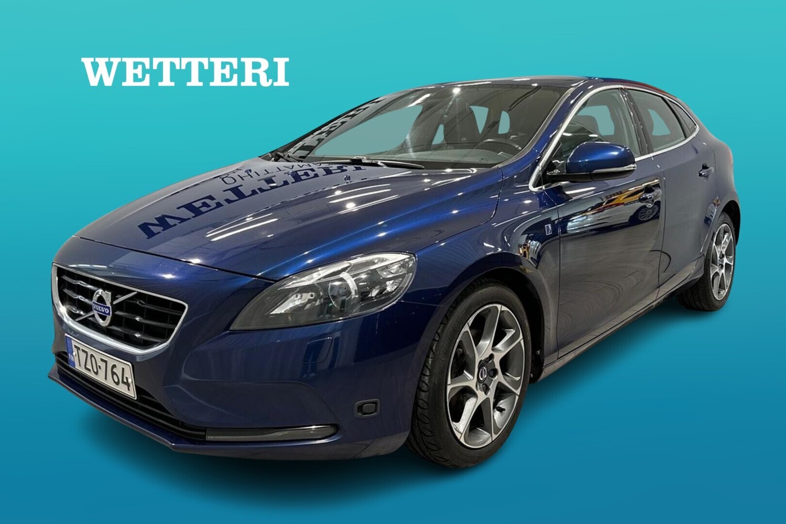 VOLVO V40 2015