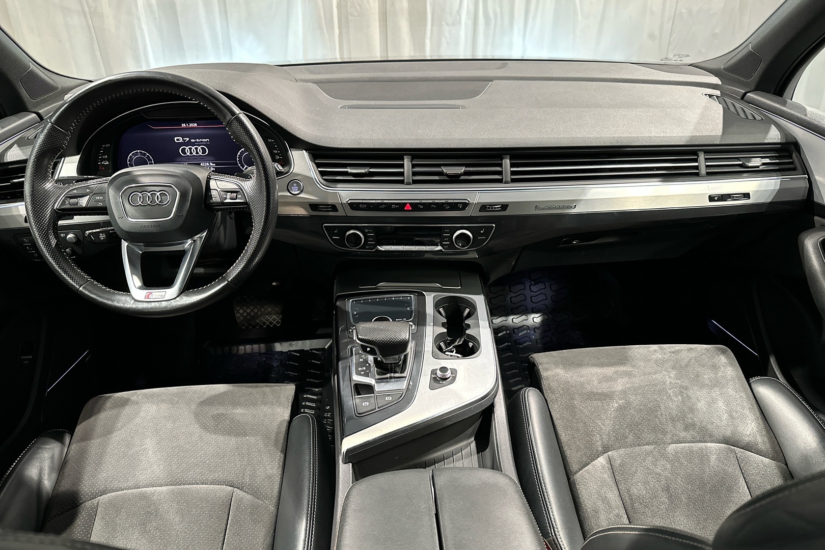 AUDI Q7 2017