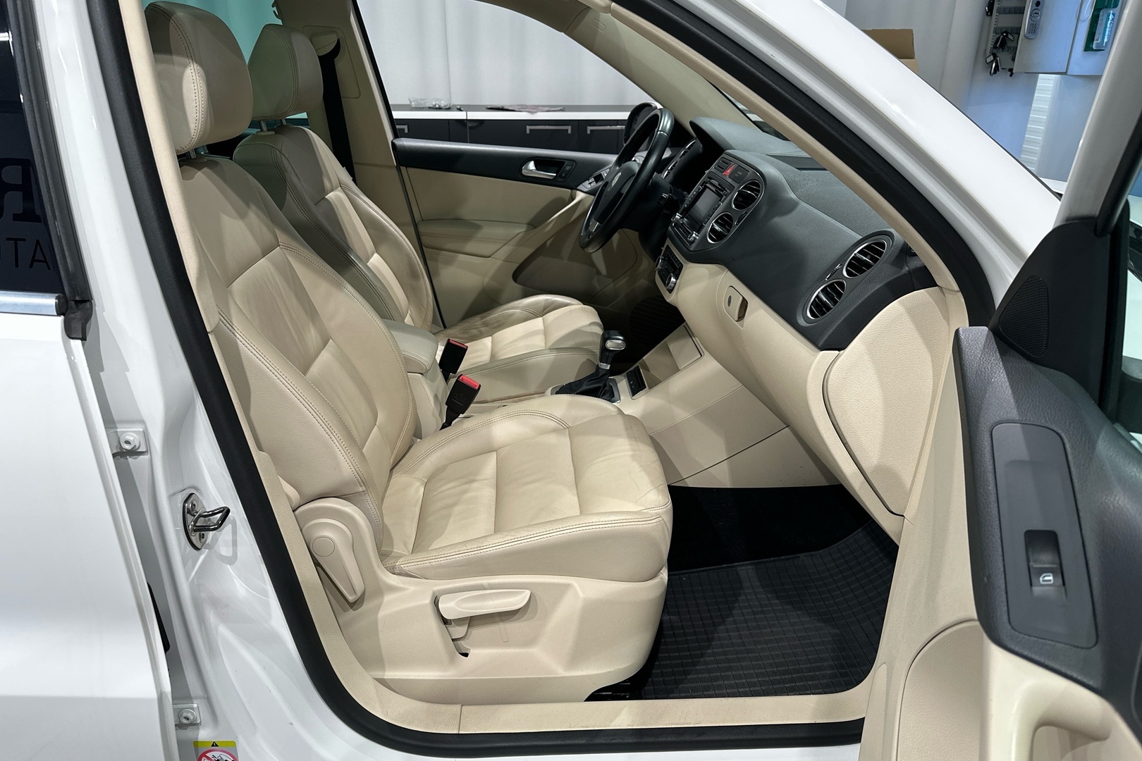 VOLKSWAGEN Tiguan 2010