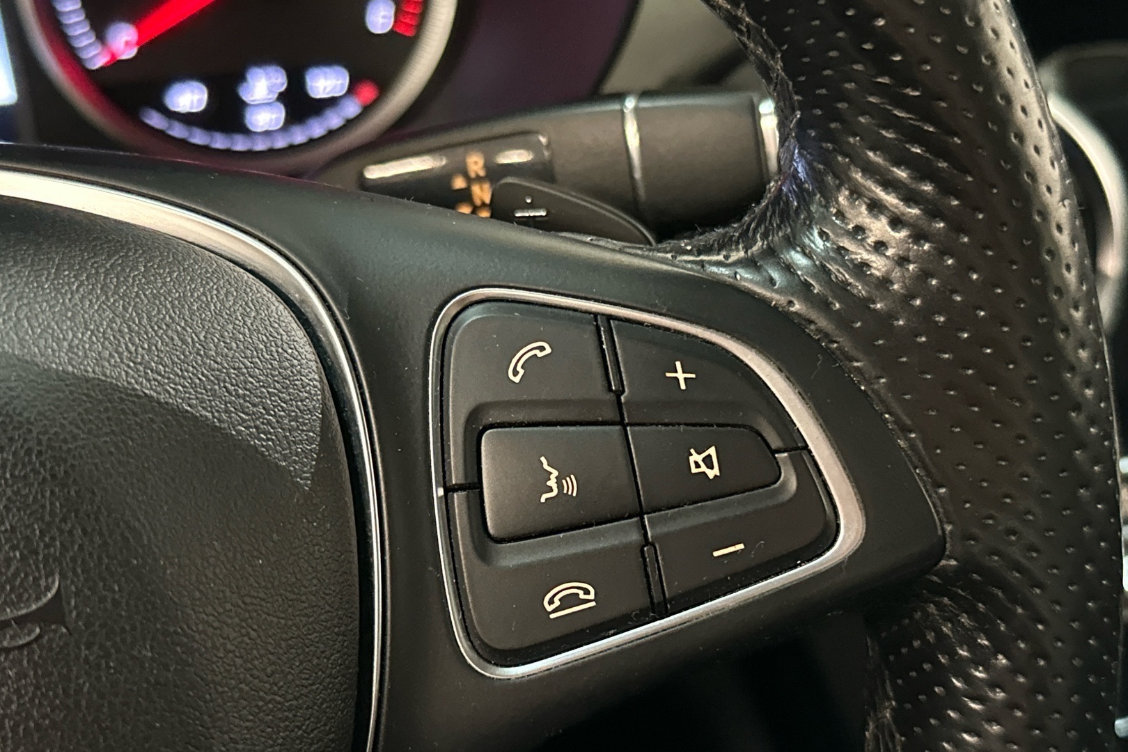 MERCEDES-BENZ GLC 2016