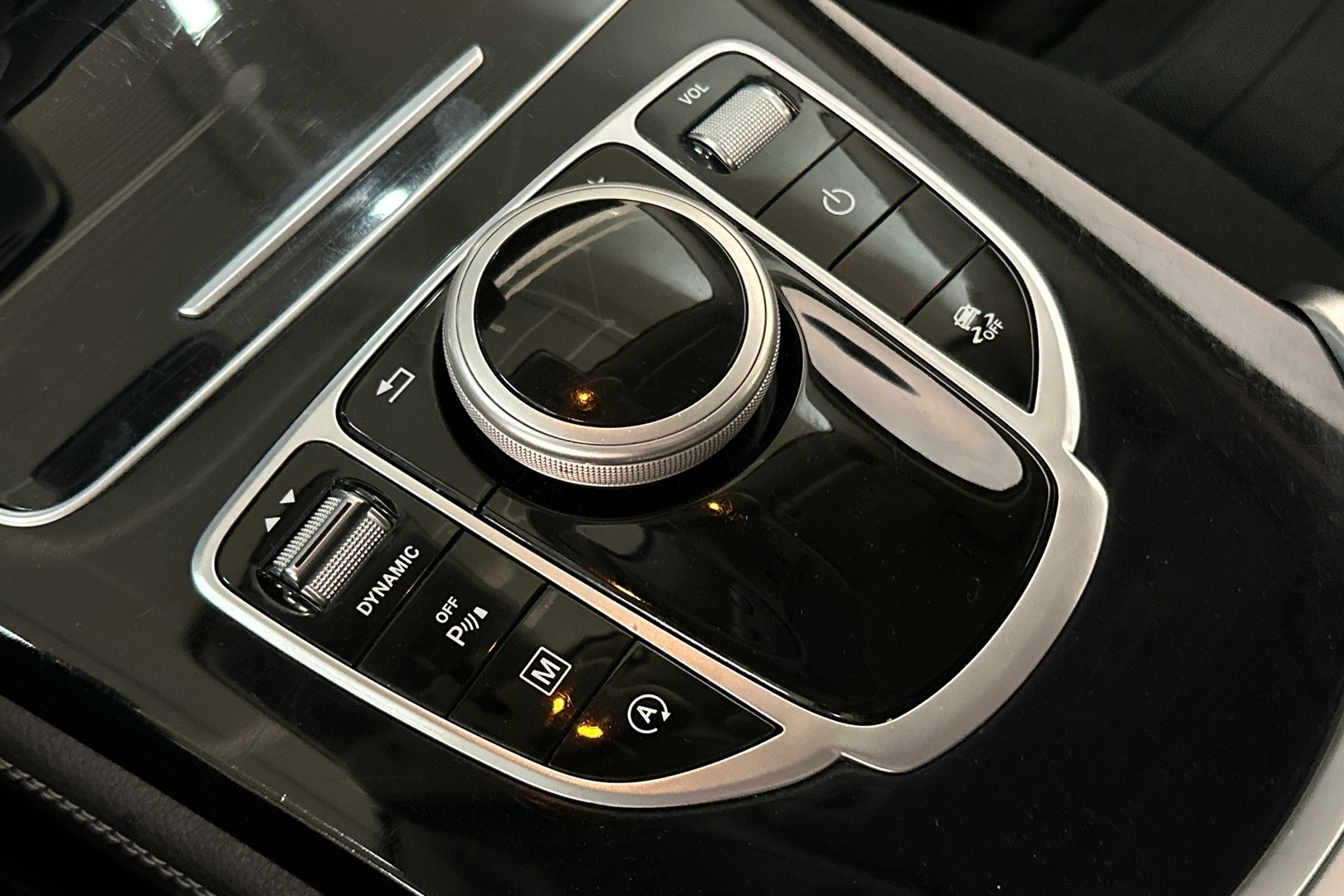 MERCEDES-BENZ GLC 2016