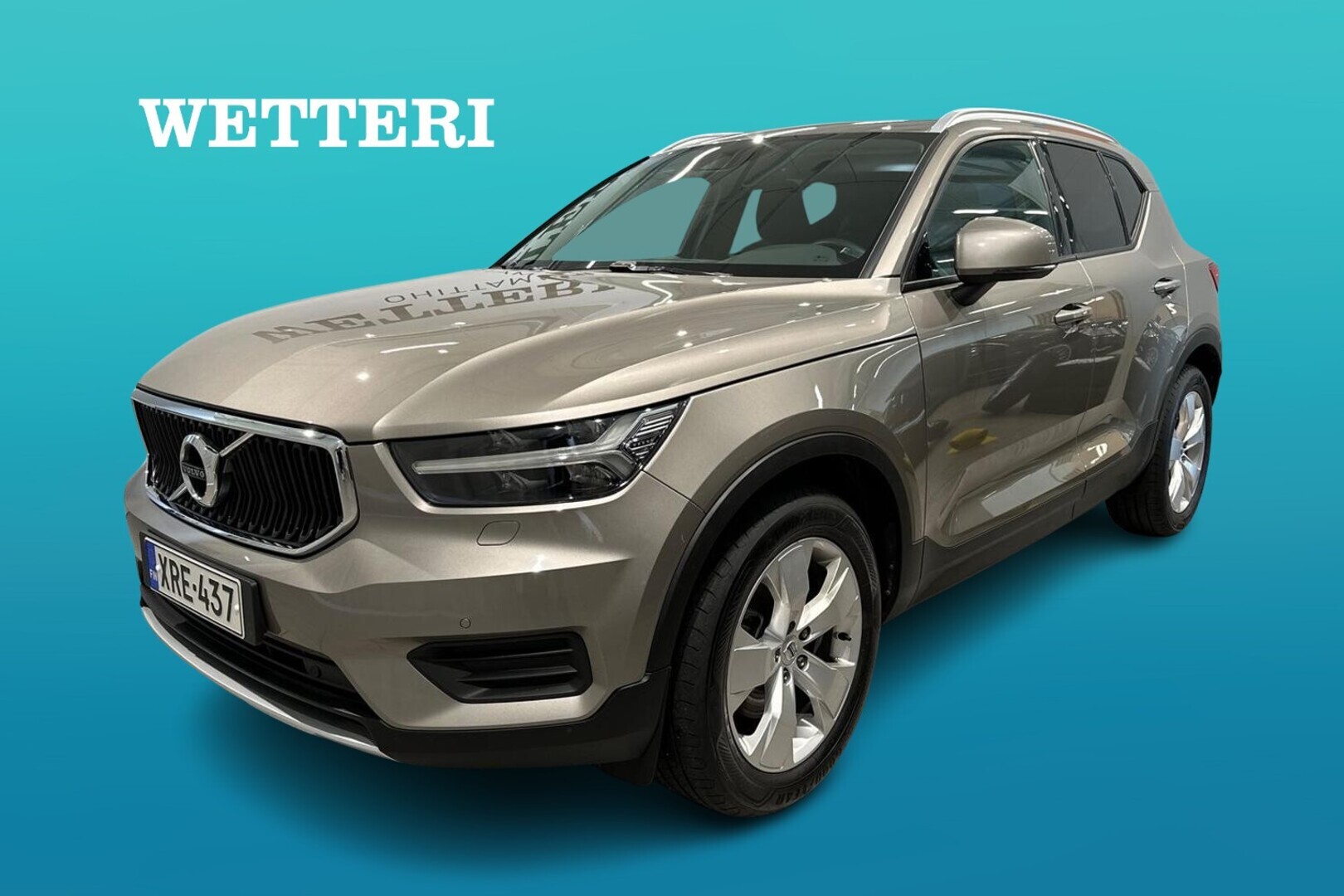 VOLVO XC40 1