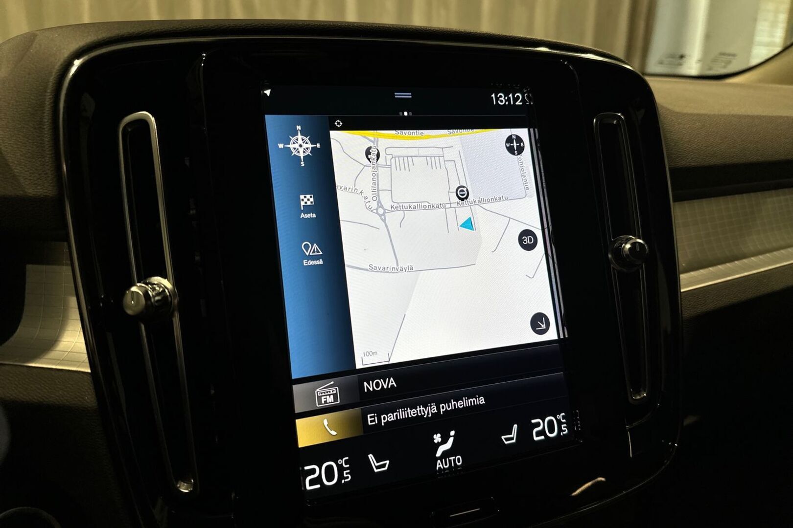 VOLVO XC40 17