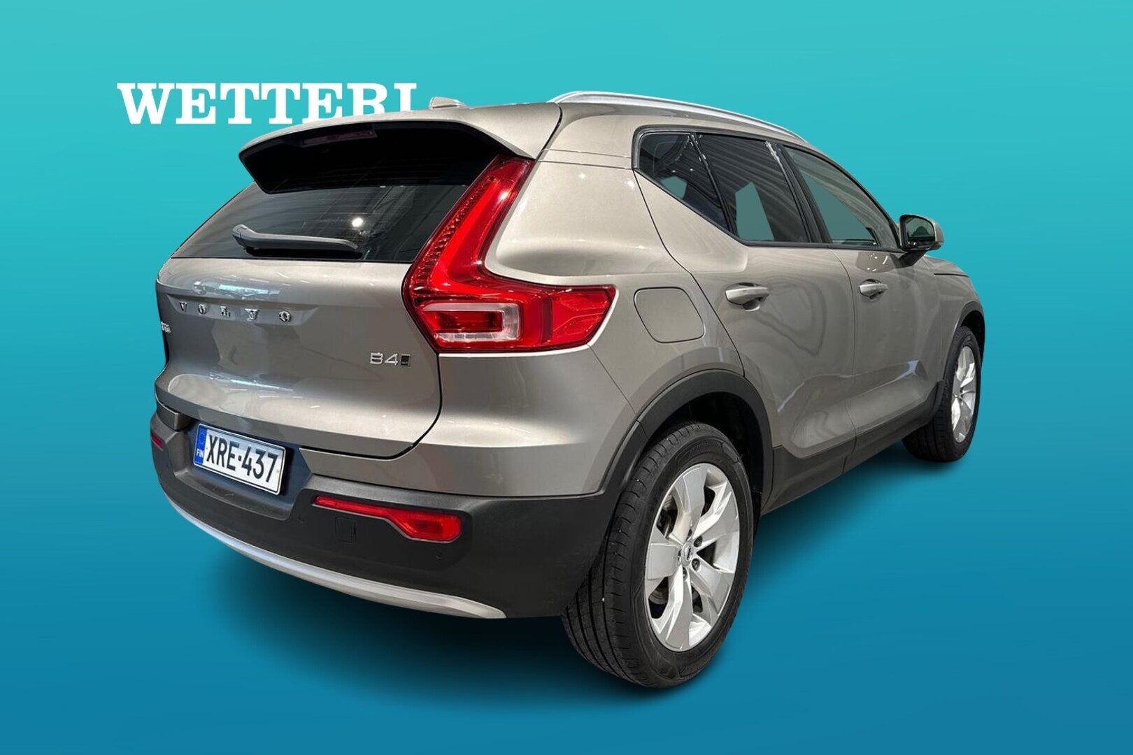 VOLVO XC40 5