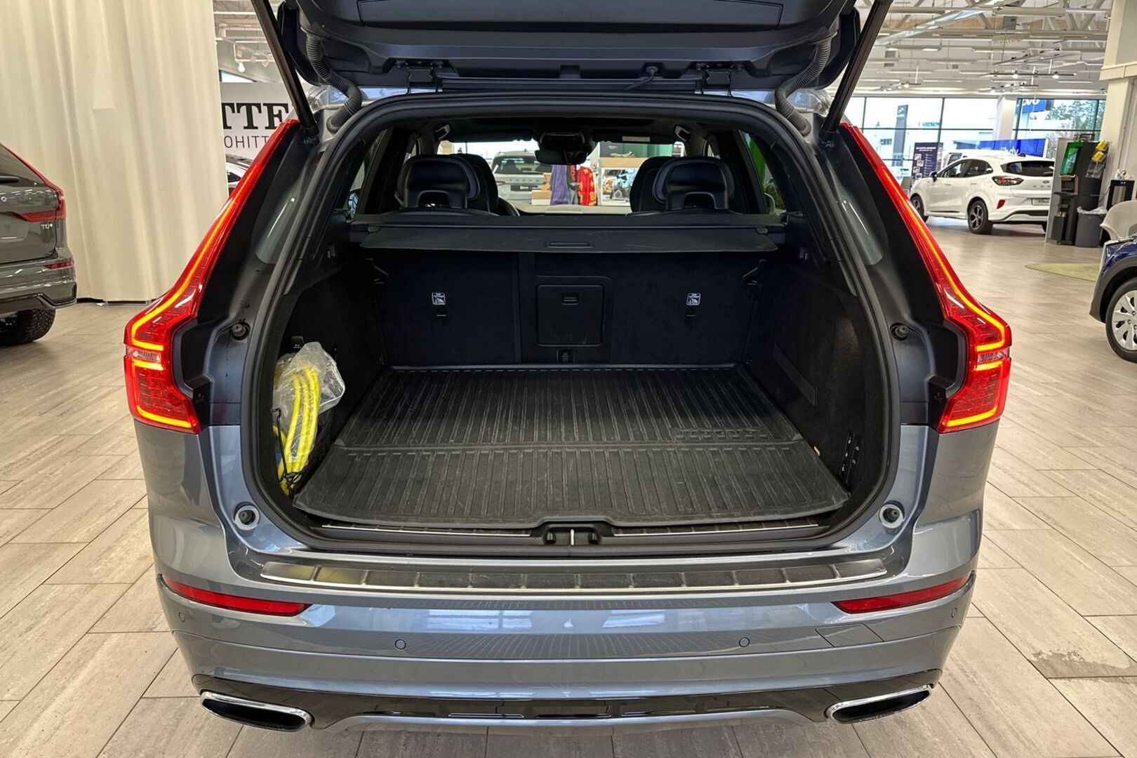 VOLVO XC60 2018