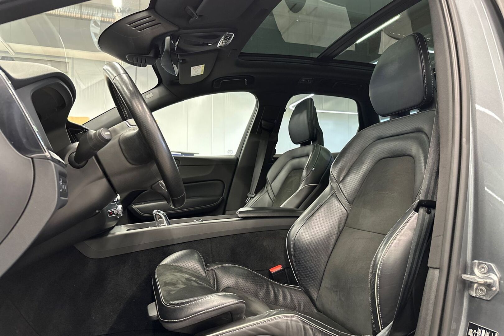 VOLVO XC60 2018