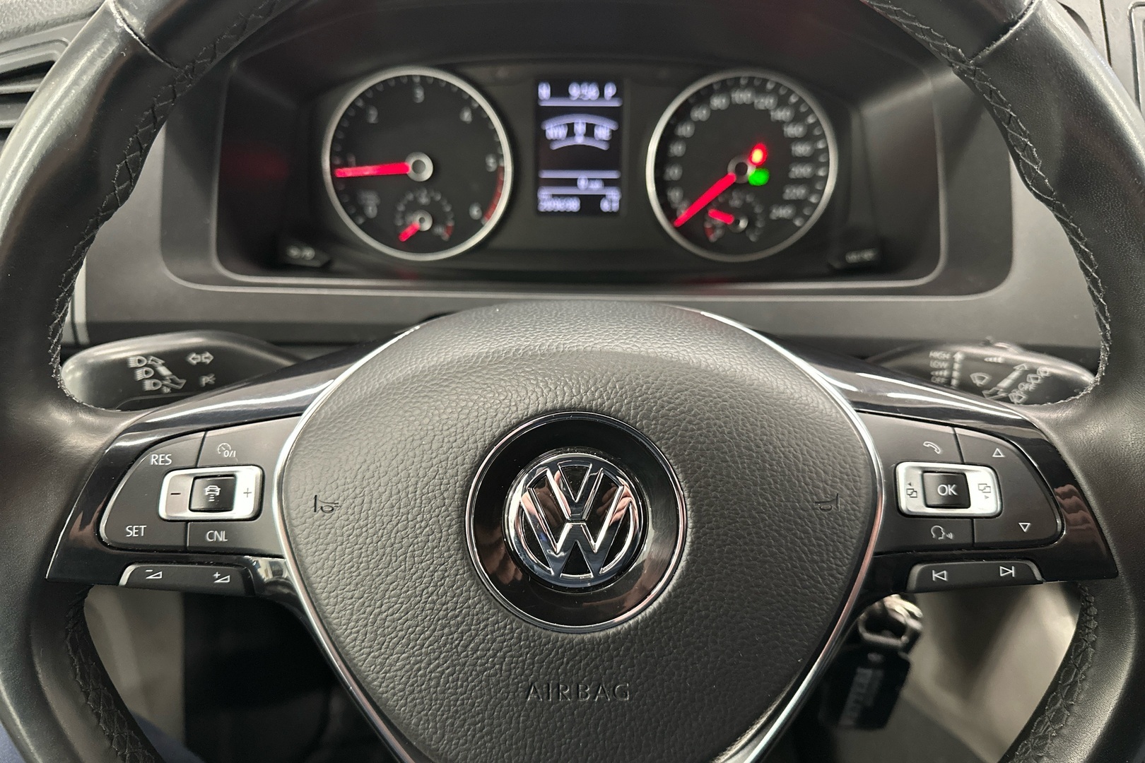 VOLKSWAGEN Transporter 2018