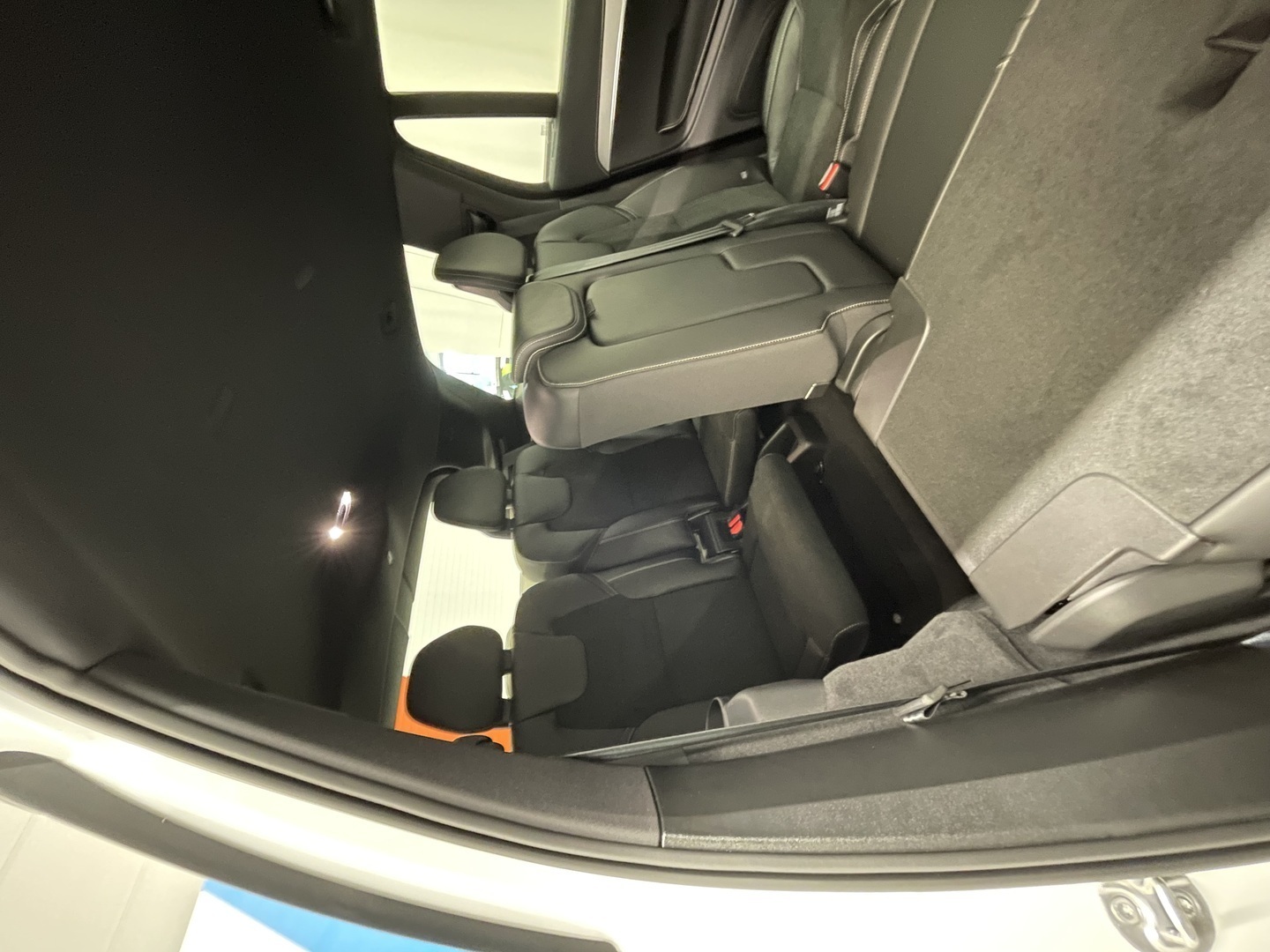 VOLVO XC90 17