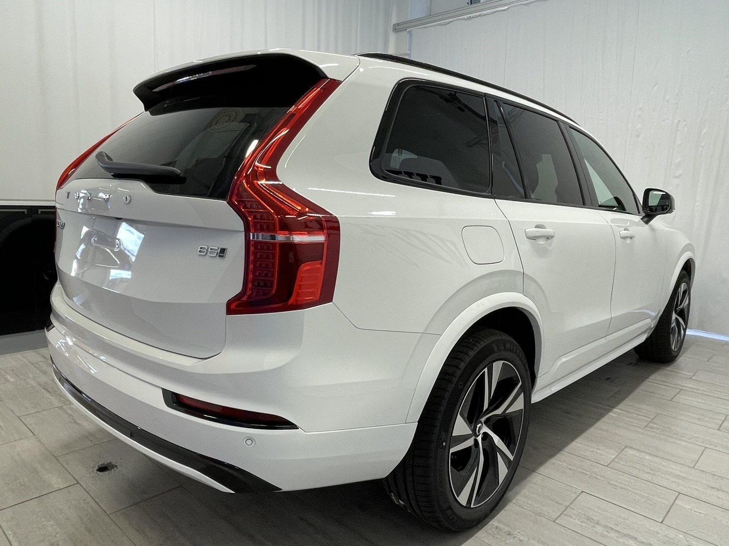 VOLVO XC90 4