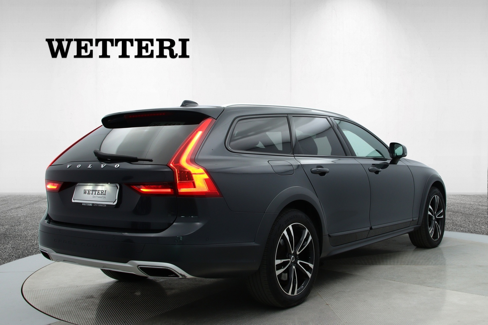 VOLVO V90 Cross Country 2017