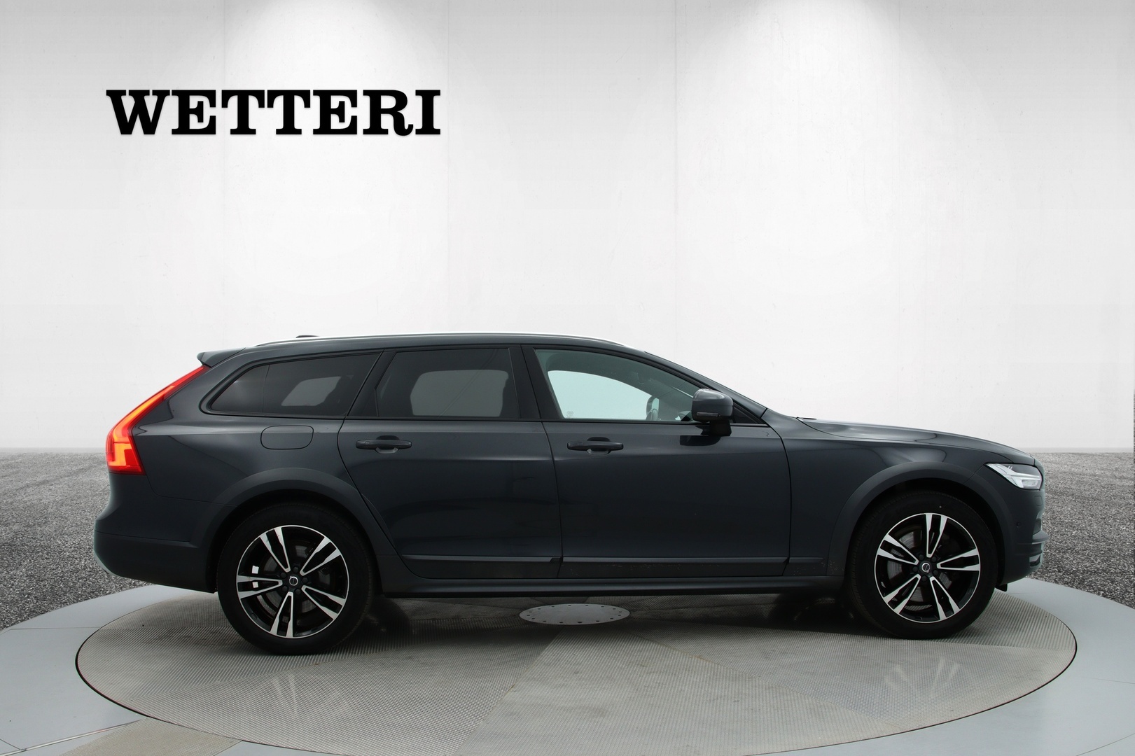 VOLVO V90 Cross Country 2017
