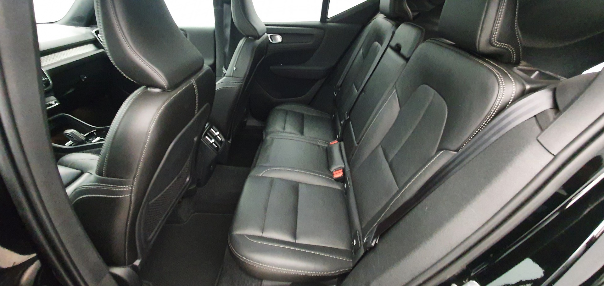 VOLVO XC40 2019