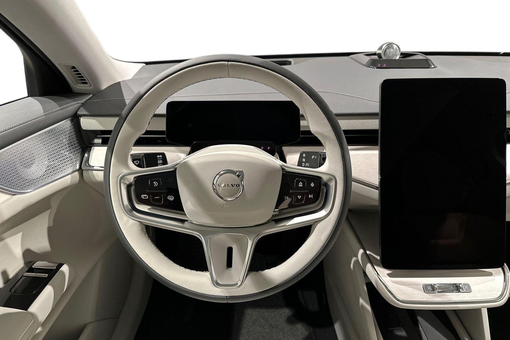 VOLVO ES90 2026
