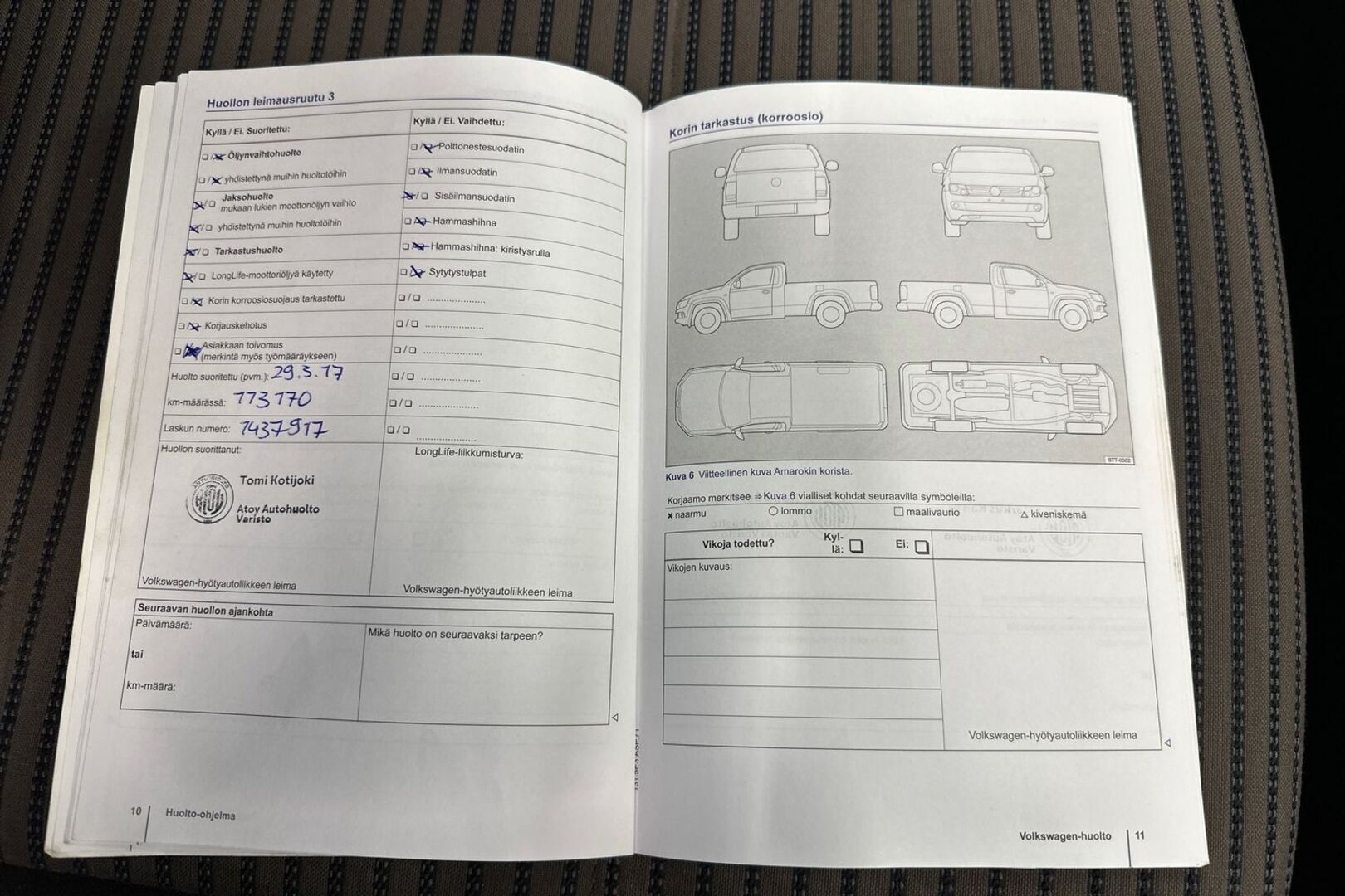 VOLKSWAGEN Amarok 2013