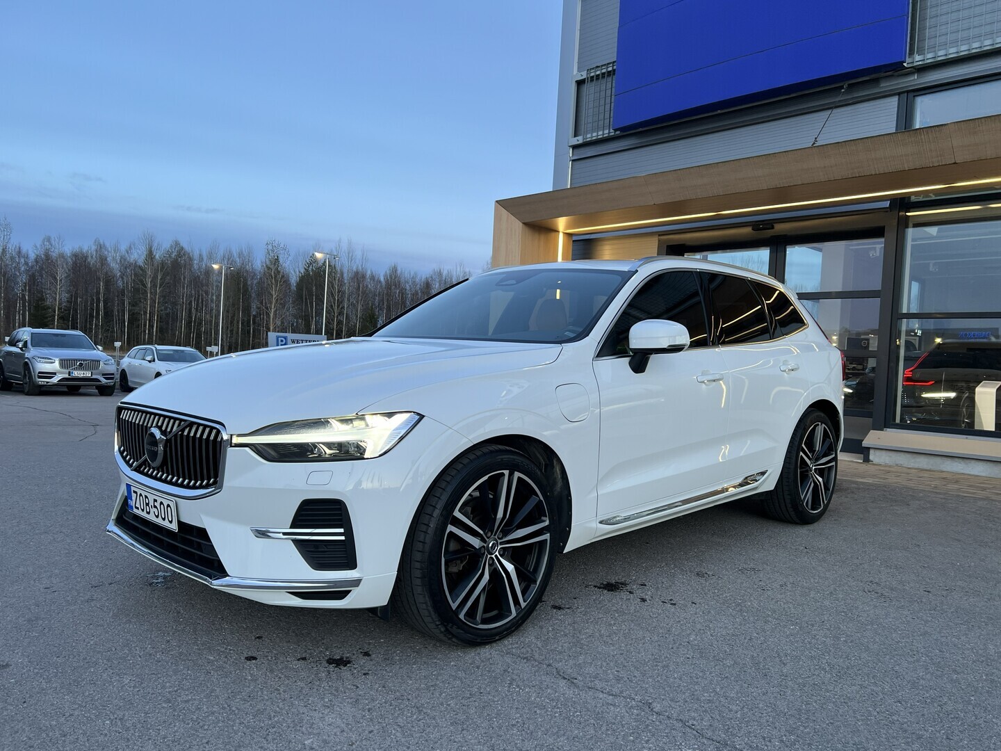 VOLVO XC60 2022