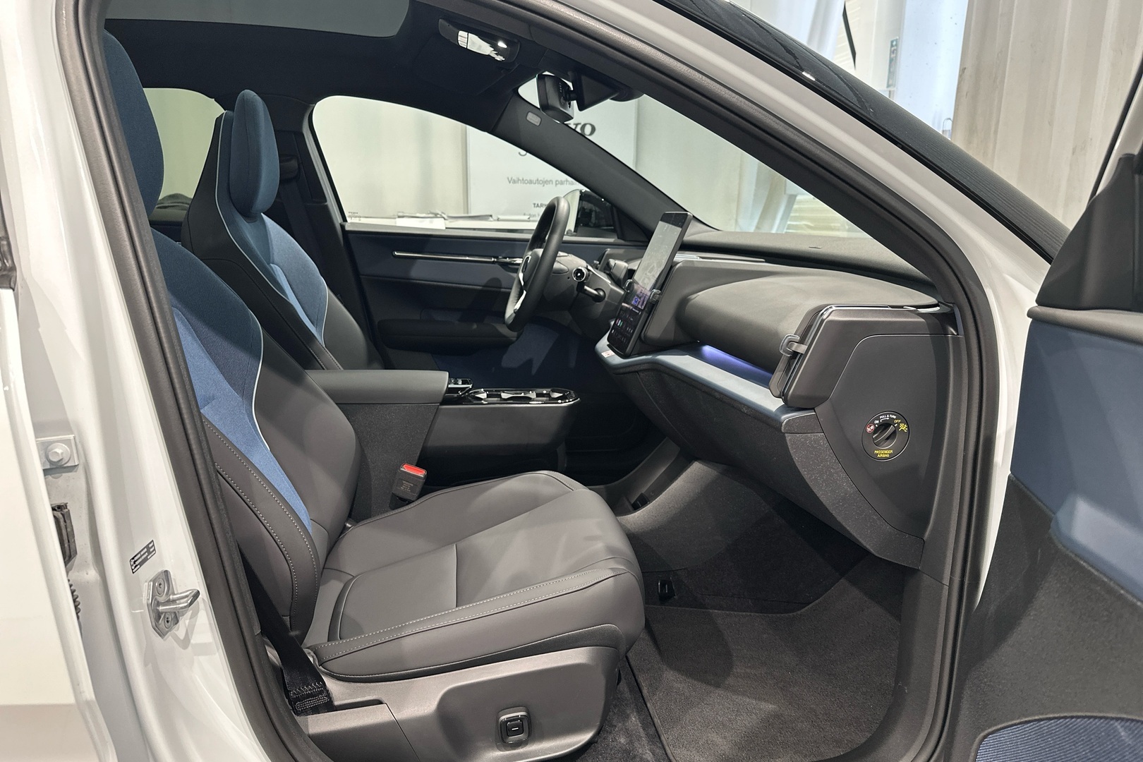 VOLVO EX30 Cross Country 2026