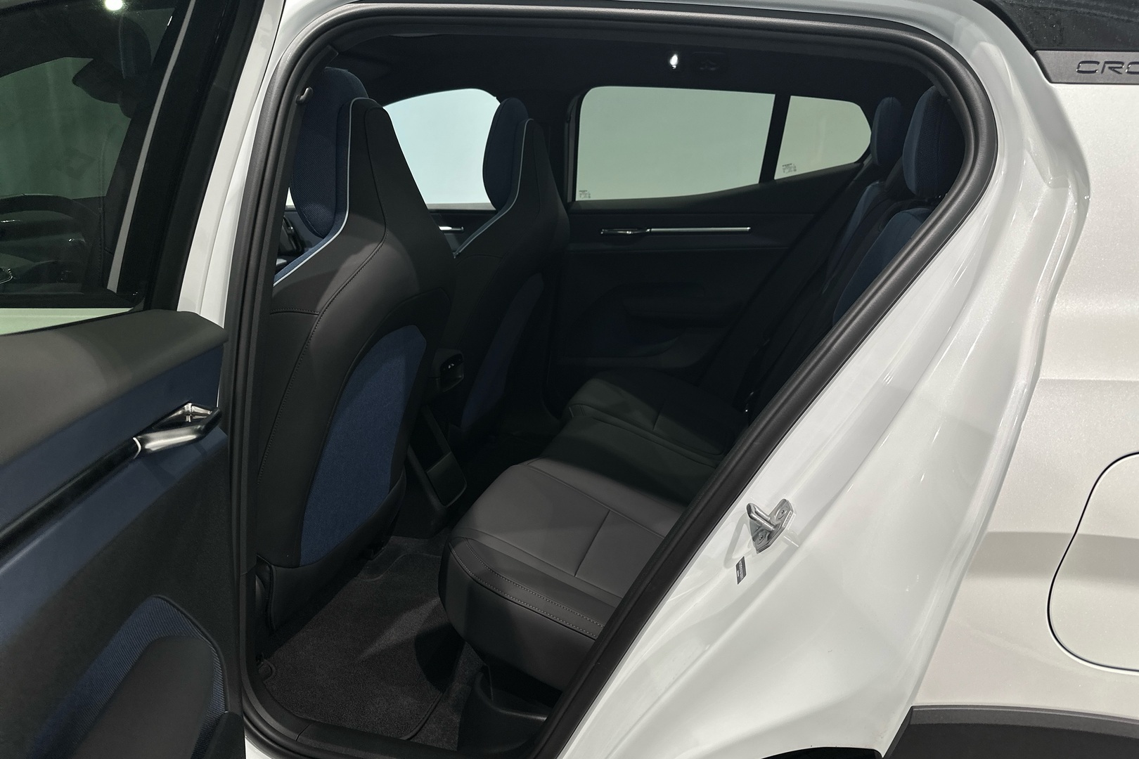 VOLVO EX30 Cross Country 2026