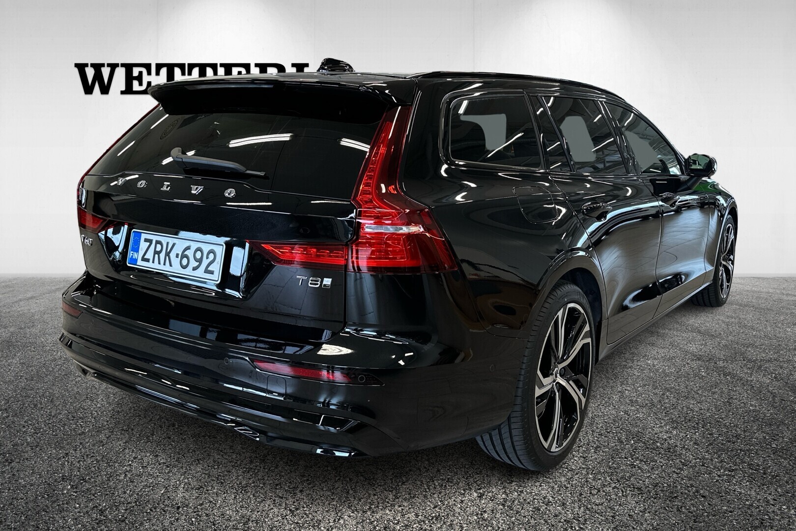 VOLVO V60 3