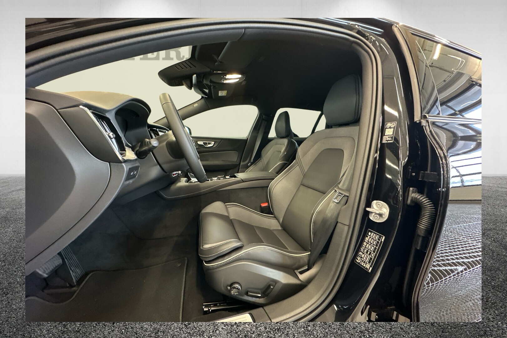 VOLVO V60 6
