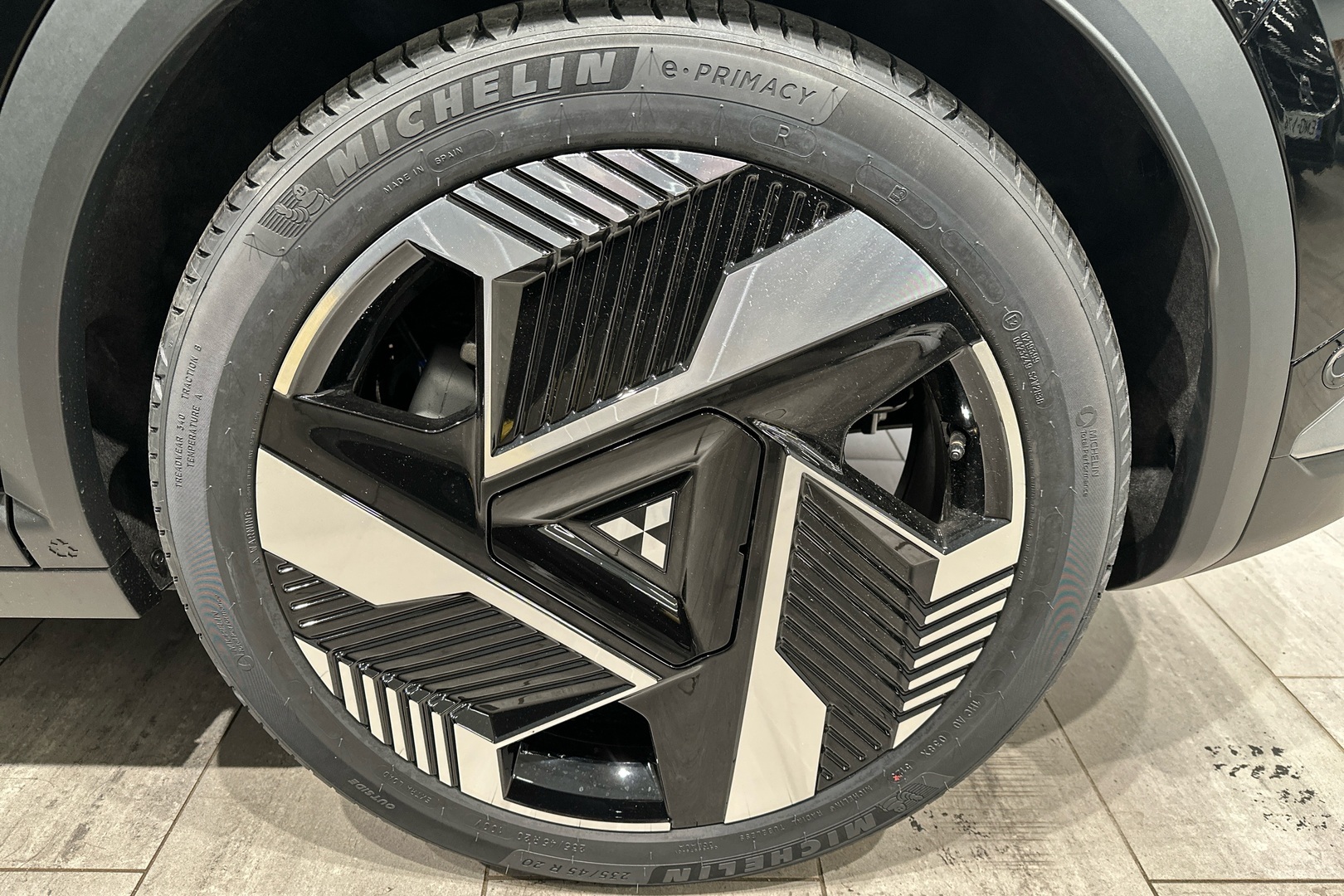 MITSUBISHI Eclipse Cross 11