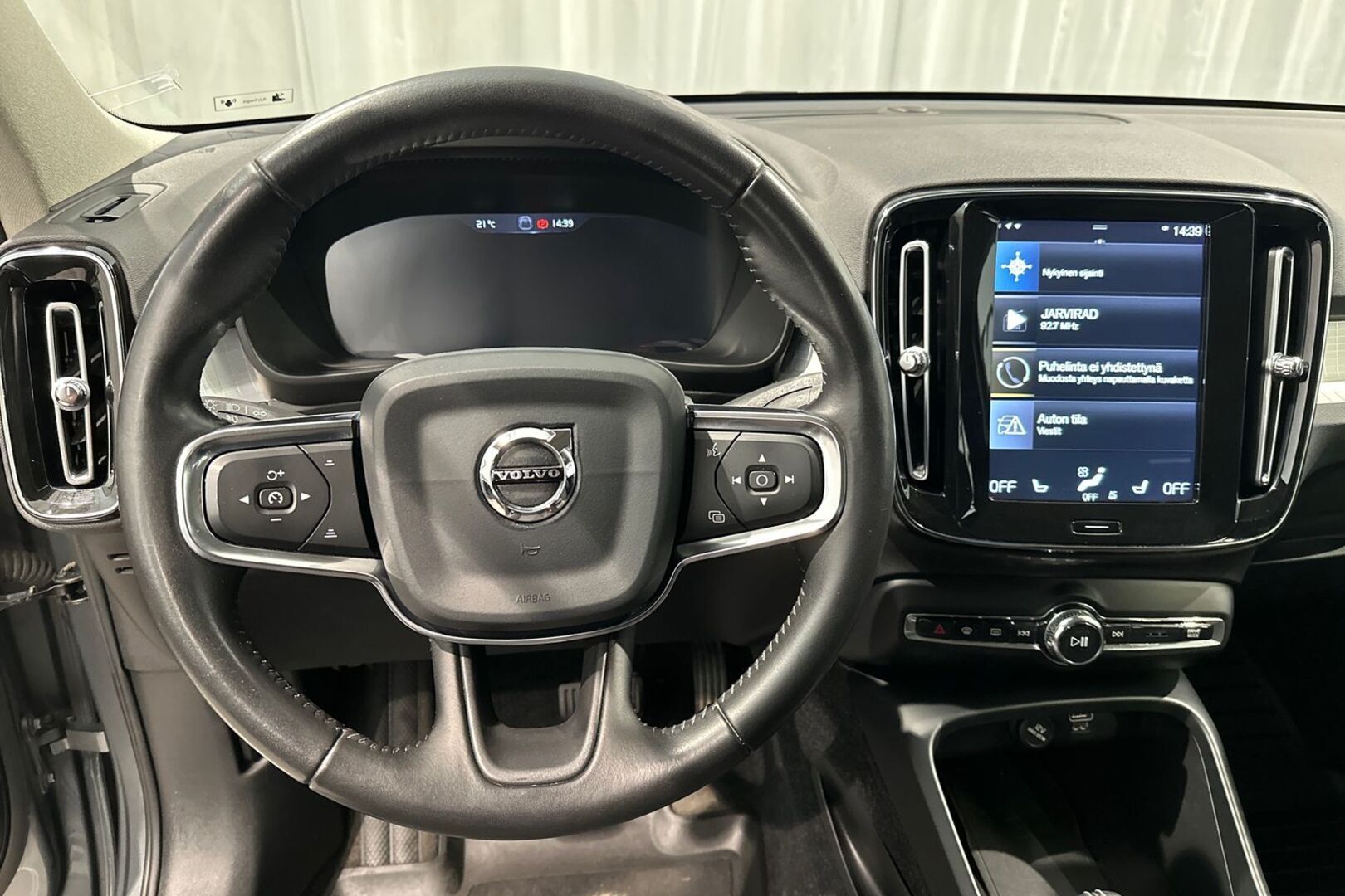 VOLVO XC40 2019