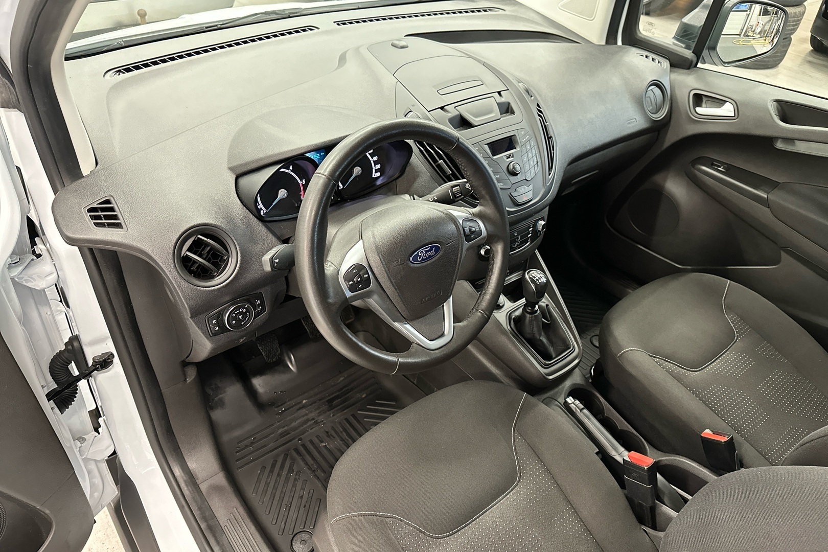 FORD Transit Courier 2020