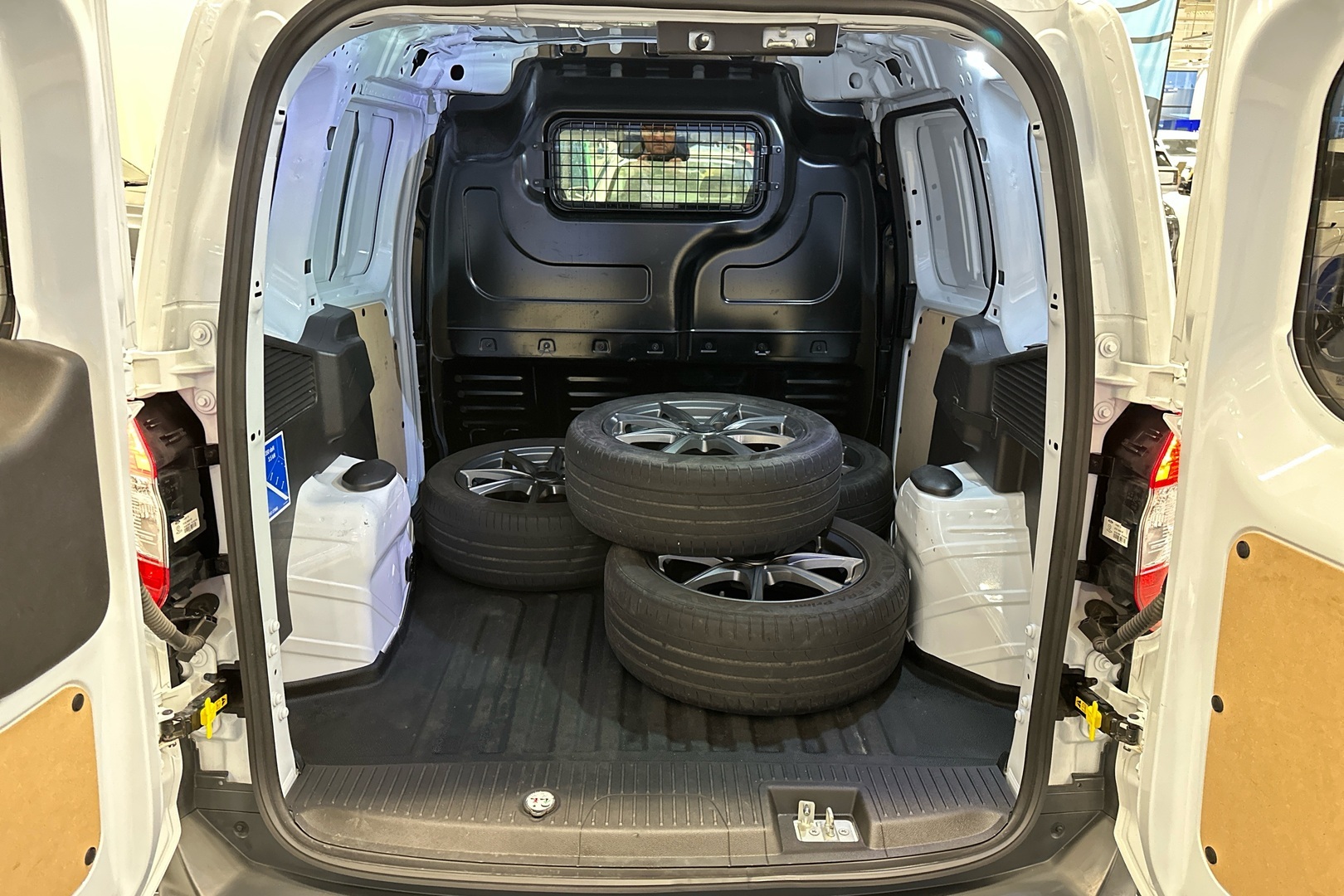 FORD Transit Courier 2020