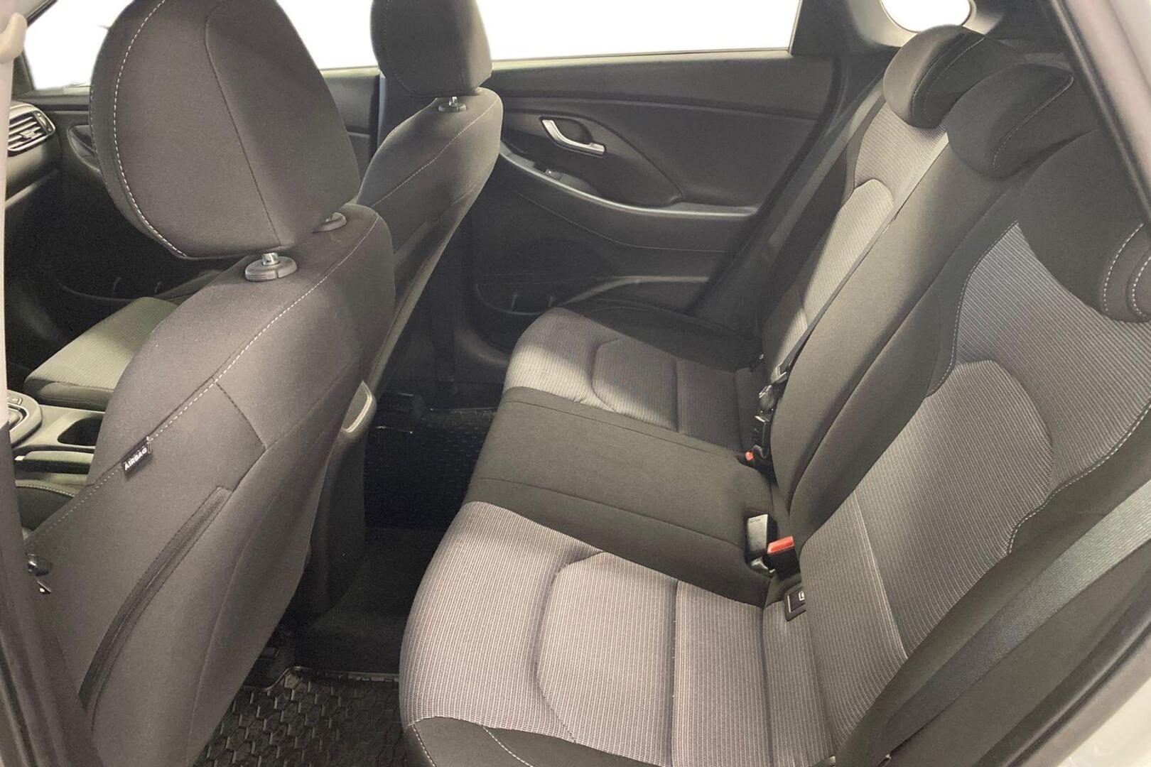 HYUNDAI i30 5d 11
