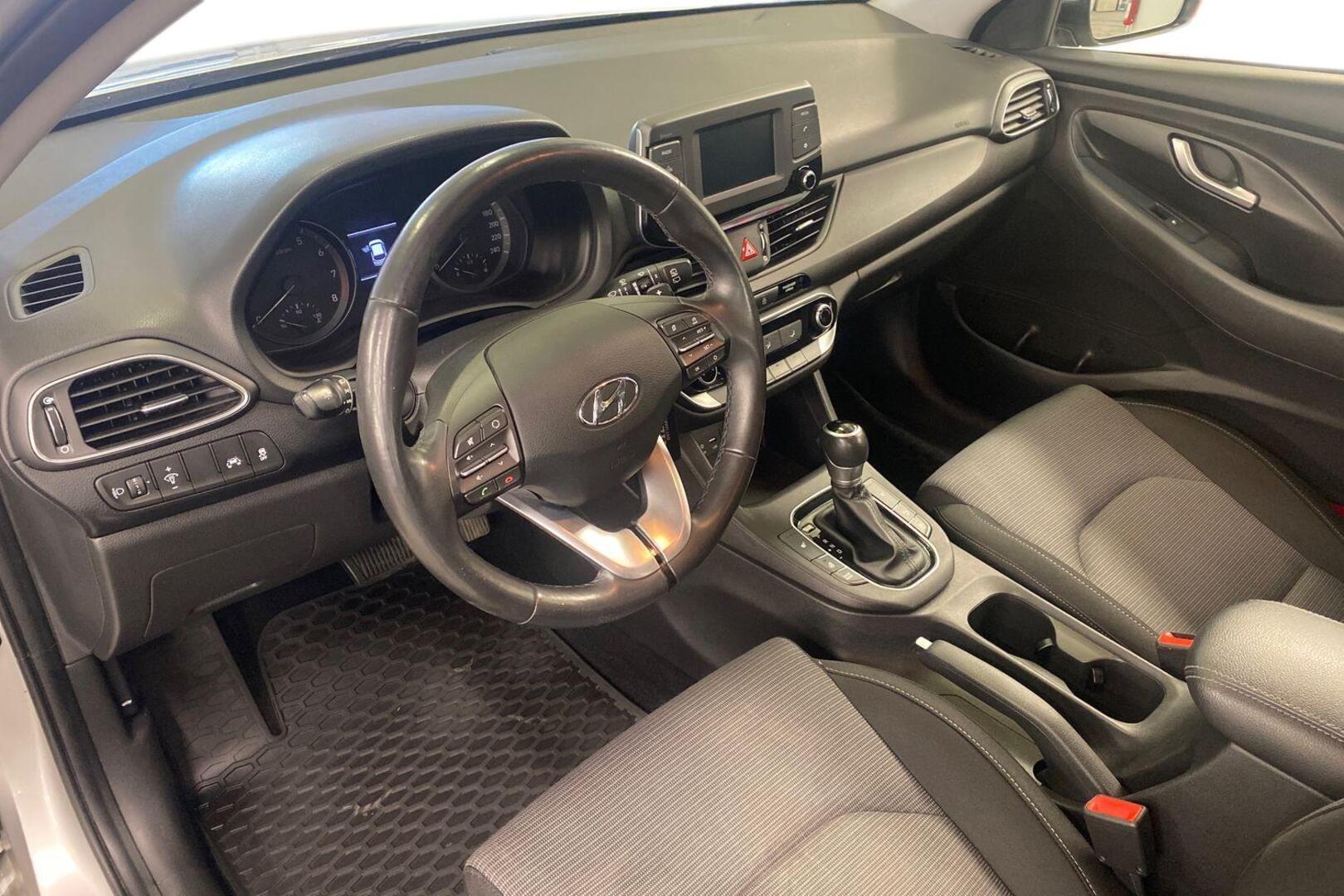 HYUNDAI i30 5d 8