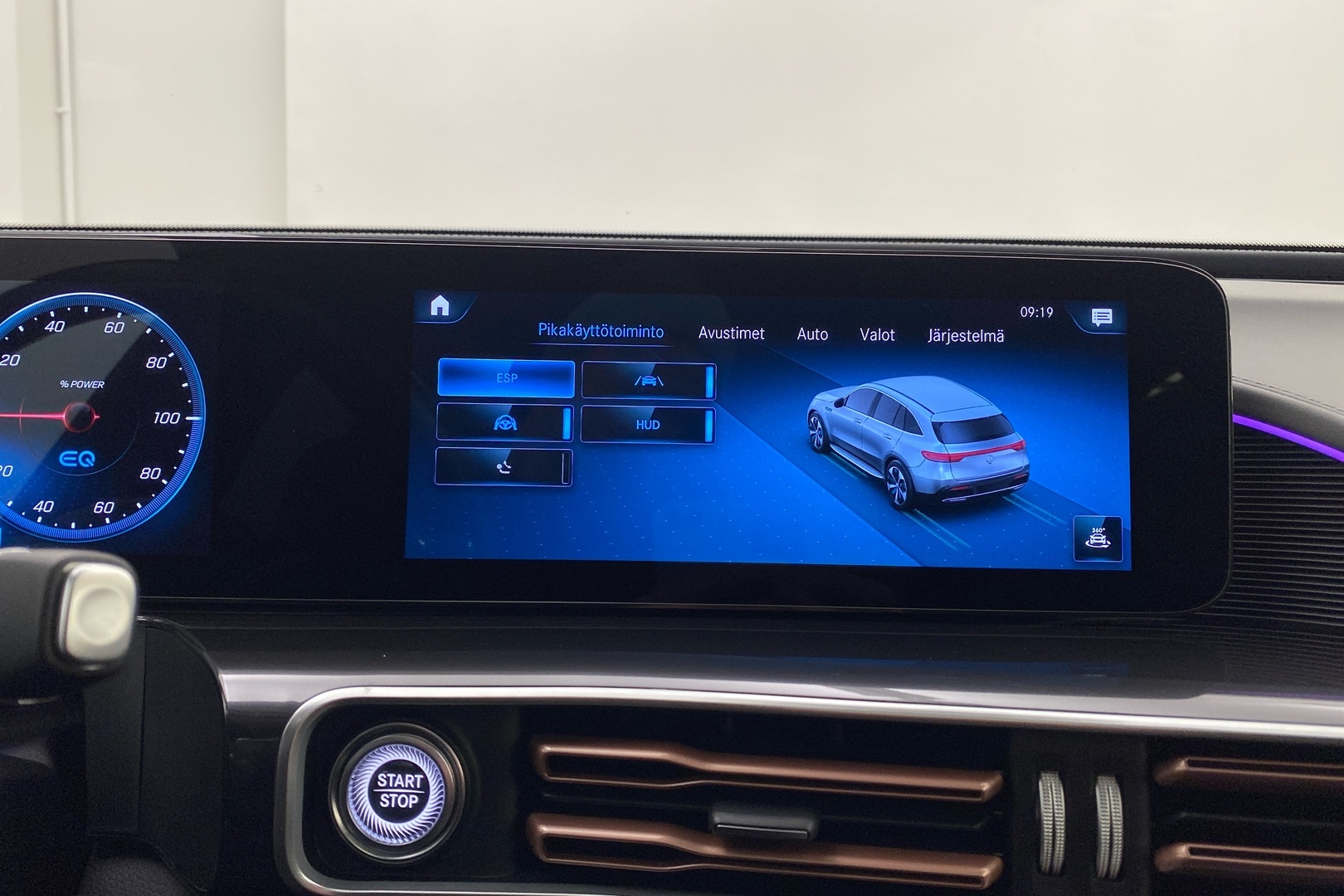 MERCEDES-BENZ EQC 2022