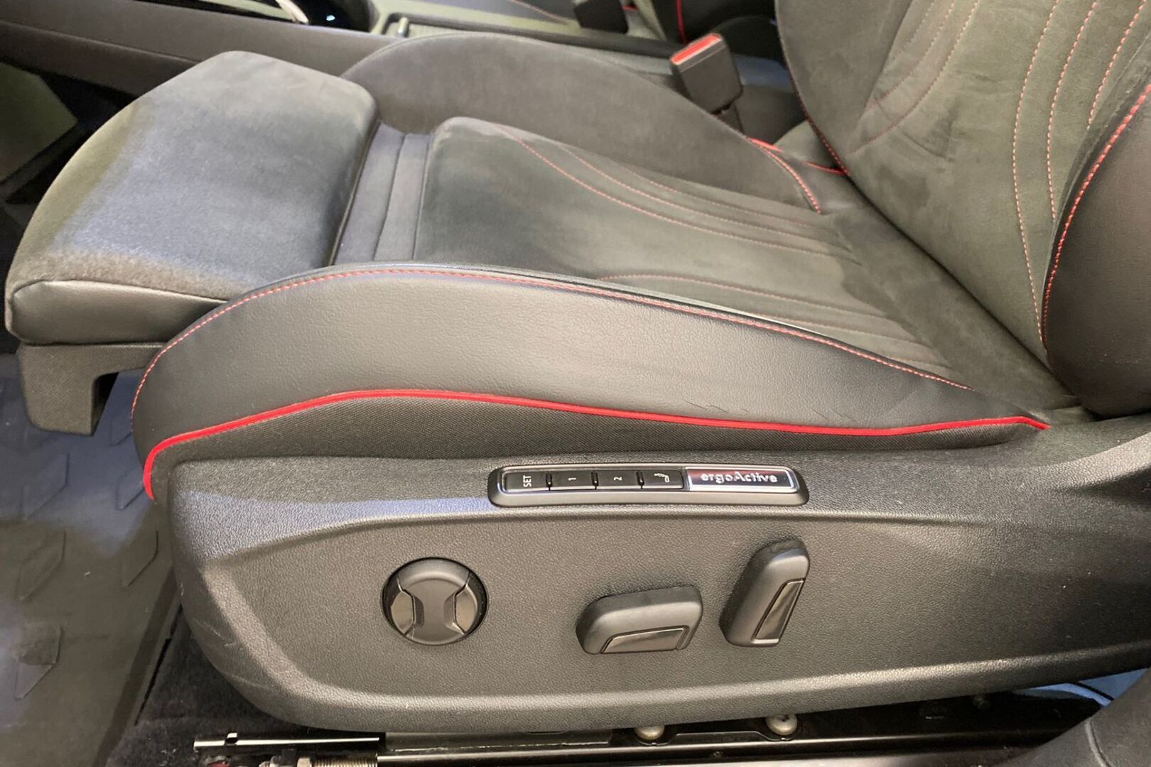 VOLKSWAGEN ID.5 23