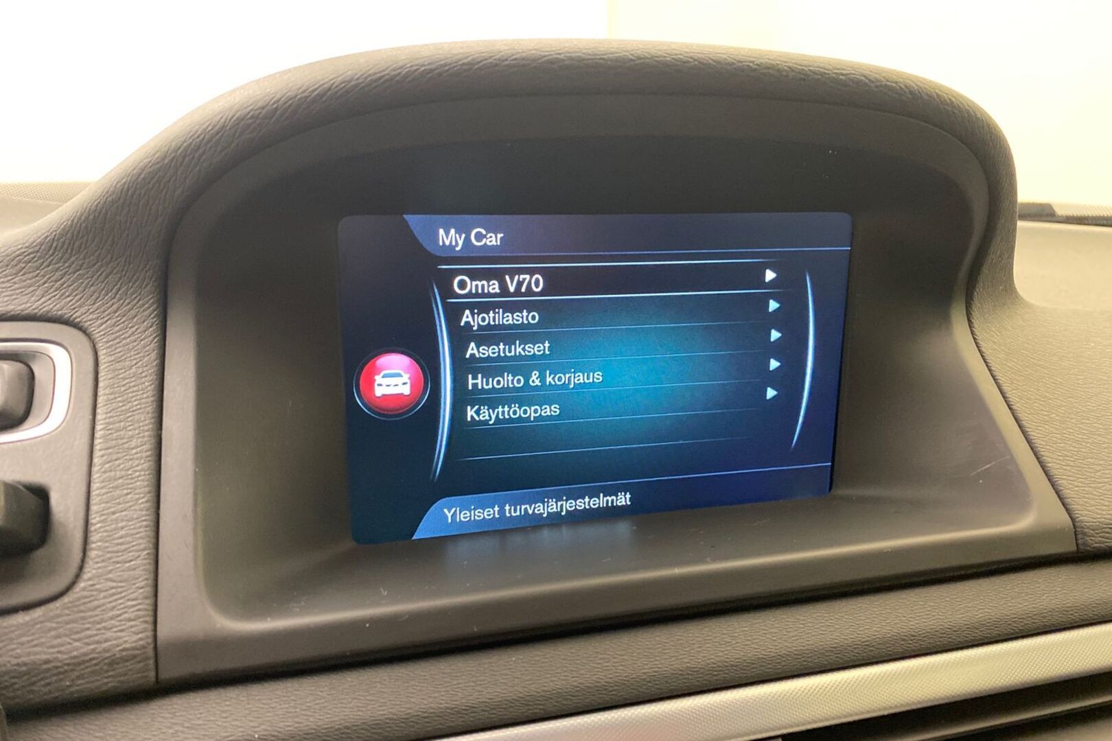 VOLVO V70 2014