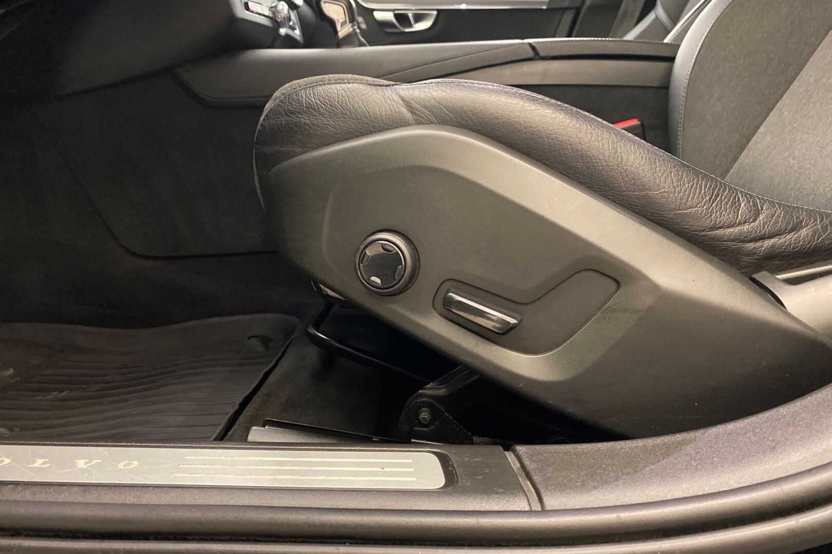 VOLVO V90 2018