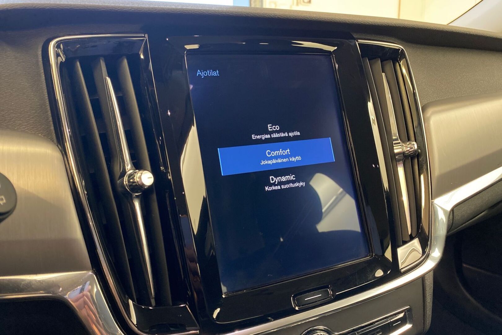 VOLVO V90 2018